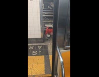 Submitter shows rice cooker in subway station