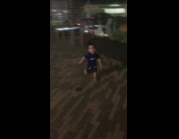 Collab Clips MPUGC - Little boy squats and poops in public