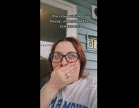 Girl says she gets fall vibes and crow caws 