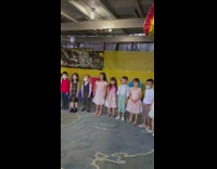 Kindergarteners sing for parents during graduation 