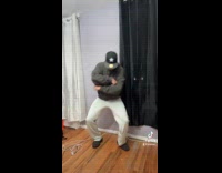 Collab Clips MPUGC2 - Man Gray Hoodie dances to think u da shit 