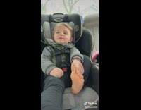 Toddler keeps repeating I love you bitch 