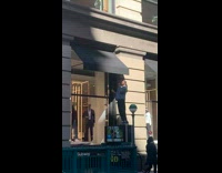 Collab winy - Man dance over screen at subway entrance