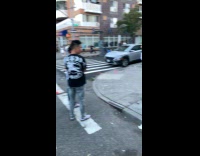 Collab winy - People and NYPD cops on the street