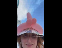 Collab Clips mpugc - Woman wearing balloon on head