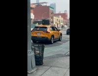 Collab WINY - Yellow taxi cab keeps bouncing on street