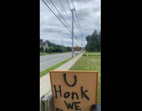 Collab Clips MPUGC - Men puts up sign u honk we drink 