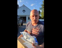 Delivery driver gets invited to cookout