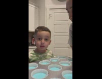 Lady Tells Kid not to Touch Cupcakes