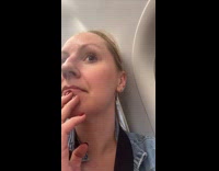 Woman going off on plane forgetting her phone at gate