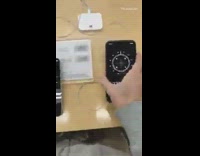 Guy compares iphone compasses apple store 