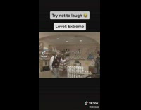 Collab BSMedia - Guy laughs at mic breaking mug collection 