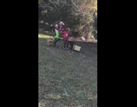 Collab ClipsIG - Santa grinch scares little boy on bench 