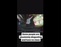 Dash cam video of person who put angry note on car