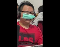 Red shirt guy blue face mask corona 