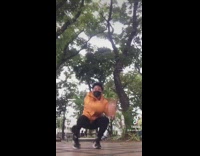 Passerby startled when guy suddenly starts dancing