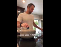 Kid sets dad timer to make snacks