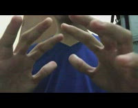 Guy can crack all knuckles at same time 