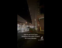 Collab WINY - Christmas tree thrown from window to street