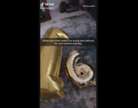 Collab Kale Salad IG - Girl buy small number six balloon