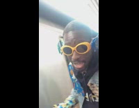 Free meek mill guy with yellow glasses runs out of subway door