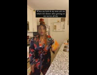 Annoyed mom makes instant ramen for dinner