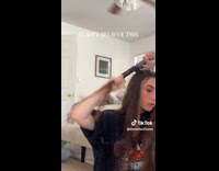 Collab ClipsIG - Woman use hair iron for long hair