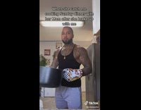 Collab ClipsIG - Guy cooks sunday dinner with exs mom 