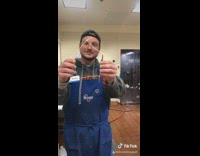 Collab ClipsIG - Guy demonstrates three things white zip ties