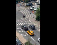 Collab WINY - Guy juggles pins in middle of road 