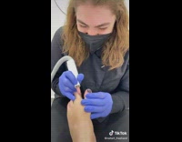 Toe spins around machine