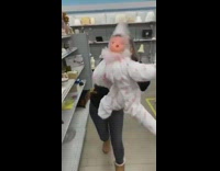 Collab KaleSaladIG - Woman attacks with baby doll at Goodwill store