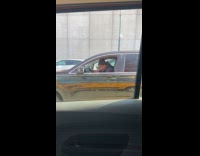 Collab WINY - Old man drive car lip sync rap music