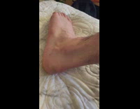 Guy make clicking sounds with ankle joint