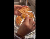 Collab PubityPets - Chicken skin lay on tray and fry