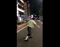 Guy does multiple backflips on the street