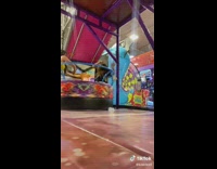 Girls on spinning ride hit head 