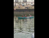 Collab DailyDoseOfInternet - Three people red vest capsized on boat