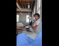 Woman pranks boyfriend she likes to eat 