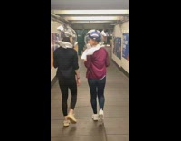 Collab winy - Two girls clear bubble helmet coronavirus subway  