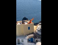 Collab IITW - Woman orange dress with balloons roof photoshoot