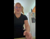 Collab Clips MPUGC - Woman didnt noticed her pants got ripped 