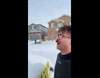 Collab Clips MPUGC2 - Man makes parody of coke meme with snow