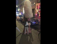 Collab KaleSaladIG - Young girls take picture with donut