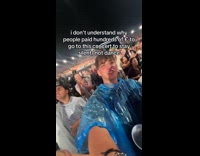 People paid to stay silent in concert