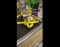 Guy try to buy yellow divider banana