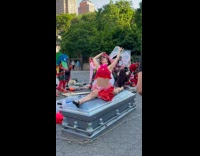 Collab WINY - Lady on Split Atop of Coffin Dances