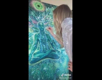 Two types of painters one is chaotic and all over the place and the other is detailed