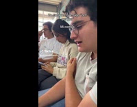 Guy automatically responds to friend 