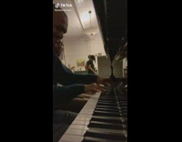 Collab BitchMP - Girl plays one note on piano electric love 